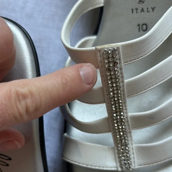 Toscanella Women's Elegant White Strappy Sandals - Picture 6 of 14